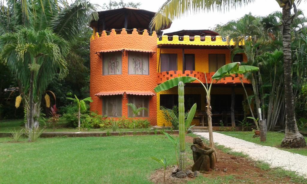 El Castillo Divertido Paraíso Eksteriør billede